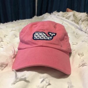 EUC Vineyard Vines hat